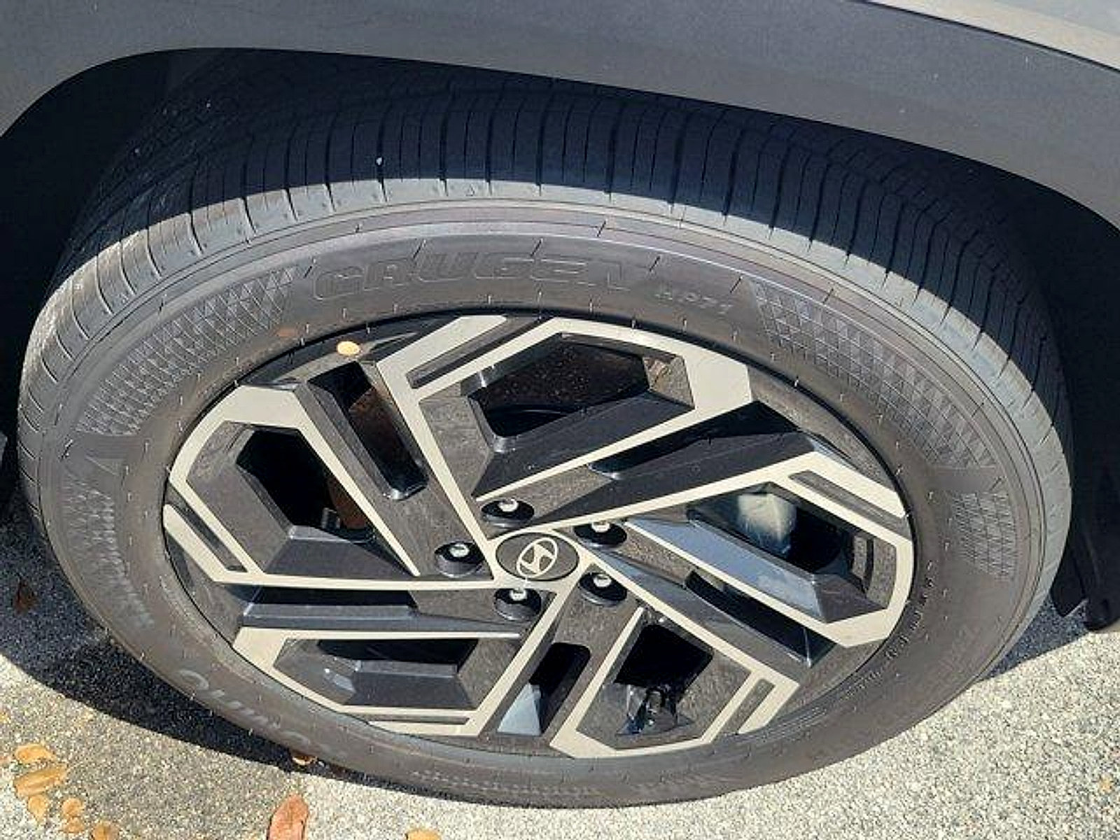 New 2026 Hyundai Tucson Limited FWD image 5