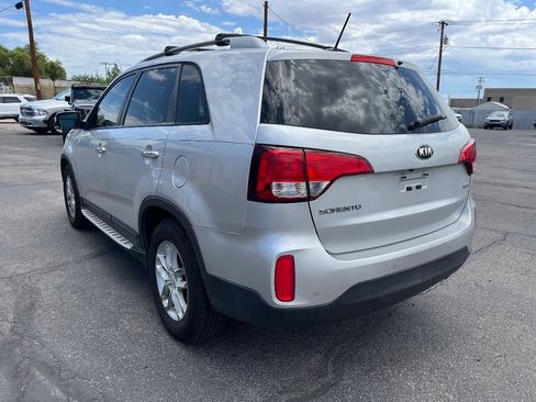 Used 2015 Kia Sorento LX FWD image 5