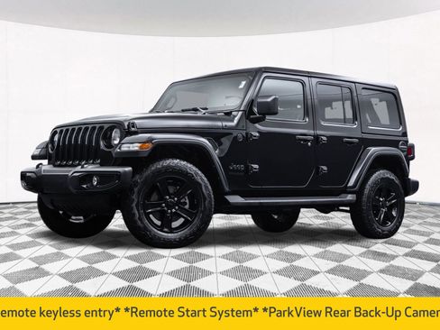 Used 2022 Jeep Wrangler Unlimited Sahara image 2