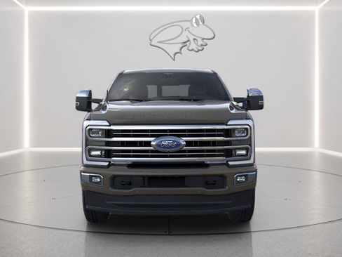New 2026 Ford F250 Platinum w/ Platinum Plus Package AWD/4WD image 8