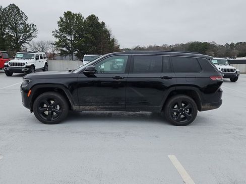 New 2026 Jeep Grand Cherokee L Limited w/ Limited Altitude Package RWD image 4