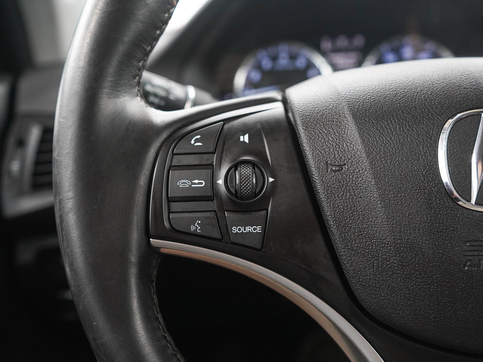 Used 2019 Acura MDX w/ Technology Package AWD/4WD image 26