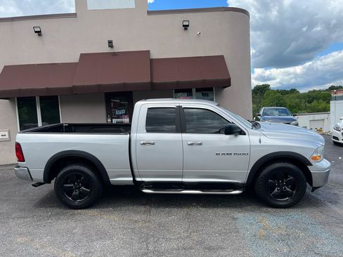 Used 2012 RAM 1500 Classic SLT AWD/4WD image 4