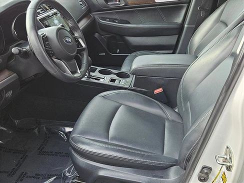 Used 2019 Subaru Outback 3.6R Limited w/ Popular Package #2 AWD/4WD image 16