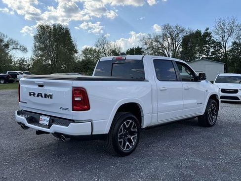 New 2026 RAM 1500 Laramie AWD/4WD image 21