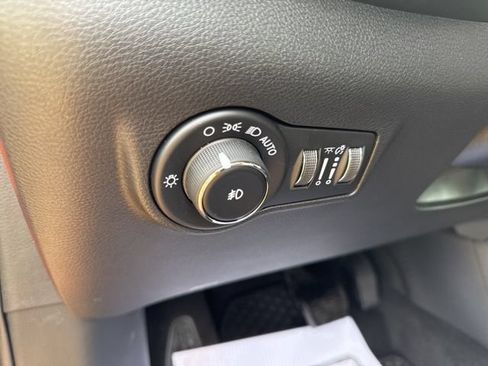 New 2026 Jeep Compass Latitude AWD/4WD image 30
