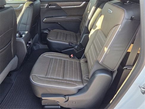 New 2026 GMC Acadia Denali Ultimate image 10