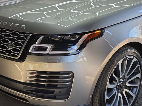 Used 2018 Land Rover Range Rover Long Wheelbase Supercharged image 36