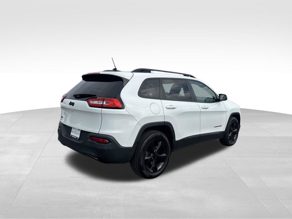 Used 2015 Jeep Cherokee Latitude w/ Cold Weather Group AWD/4WD image 7