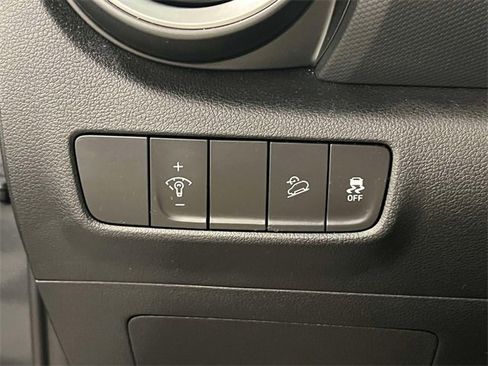 Used 2023 Hyundai Kona SEL image 19