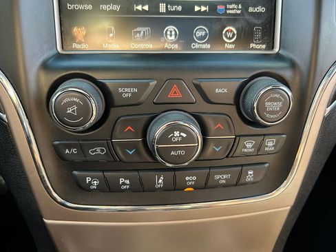 Used 2017 Jeep Grand Cherokee Summit w/ Platinum Series Group AWD/4WD image 14