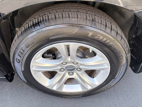 Used 2023 Dodge Charger SXT RWD image 23