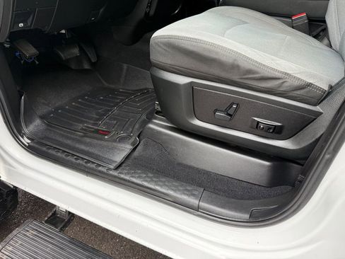 Used 2019 RAM 3500 Big Horn w/ Protection Group image 14