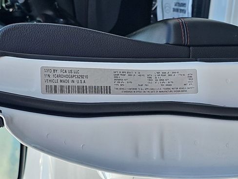 Used 2023 Dodge Durango GT RWD image 39
