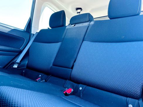 Used 2017 Subaru Forester 2.5i Premium w/ All-Weather Package image 51