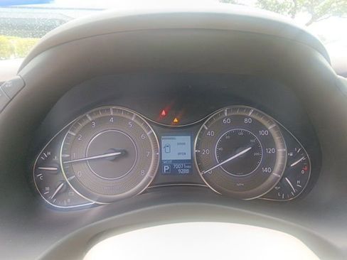 Used 2016 INFINITI QX80 4WD w/ Deluxe Technology Package image 5