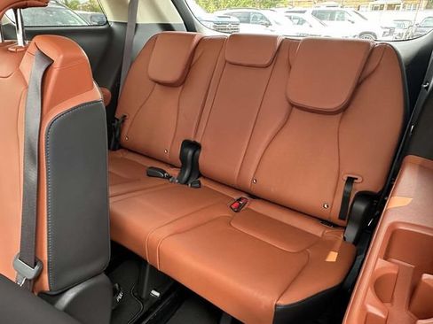 Used 2024 Kia Carnival SX FWD image 16