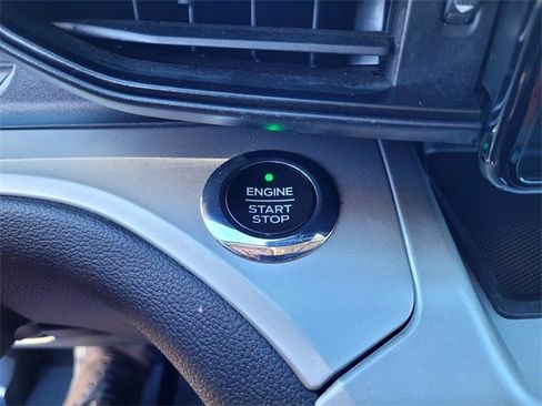 Certified 2021 Ford Explorer XLT w/ Class III Trailer Tow Package image 18