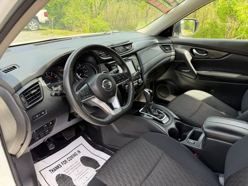 Used 2018 Nissan Rogue SV AWD/4WD image 14