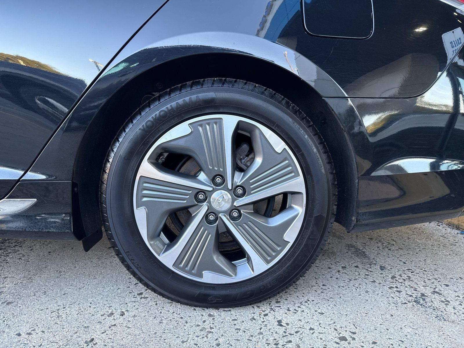 Used 2019 Hyundai Sonata Limited w/ Ultimate Package 02 FWD image 15
