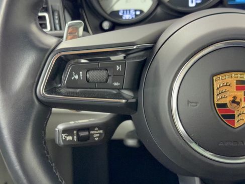 Certified 2024 Porsche Macan AWD/4WD image 18