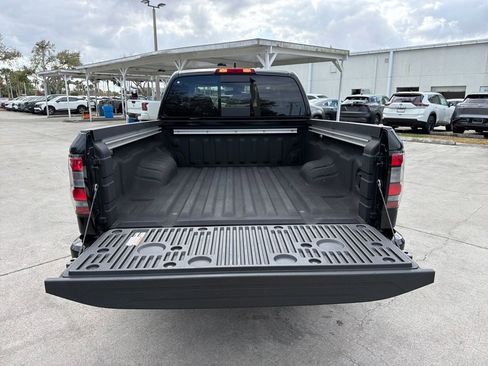 Used 2024 Nissan Frontier SV w/ SV Convenience Package image 32