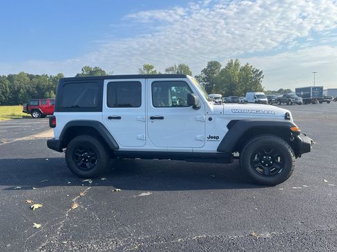 Used 2026 Jeep Wrangler Unlimited Sport AWD/4WD image 4