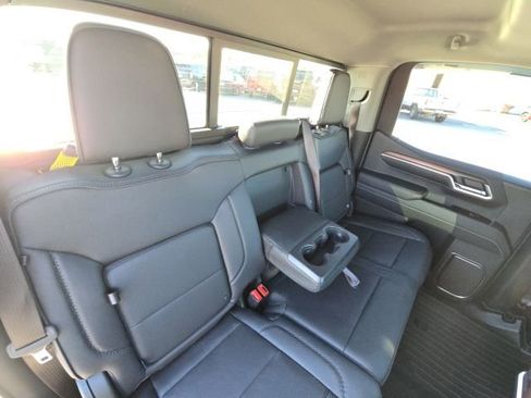 Used 2025 GMC Sierra 1500 Denali image 16