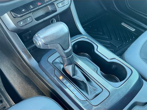 Used 2021 Chevrolet Colorado Z71 image 17