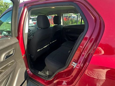 Used 2015 Chevrolet Trax LS AWD/4WD image 22