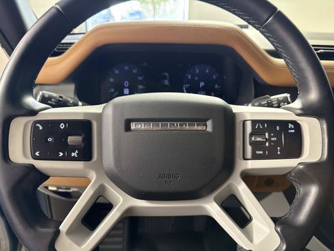 Used 2023 Land Rover Defender 110 X-Dynamic SE AWD/4WD image 28