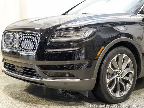 Used 2022 Lincoln Nautilus Reserve w/ Equipment Group 201A AWD/4WD image 3