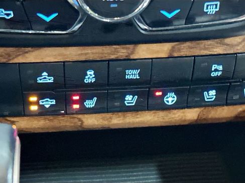 Used 2013 RAM 1500 Laramie Longhorn w/ Convenience Group image 22