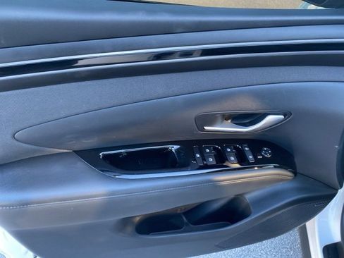 Used 2022 Hyundai Tucson Limited image 17
