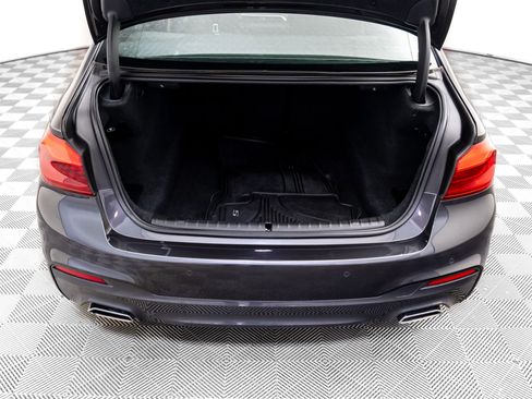 Used 2017 BMW 540i xDrive image 30