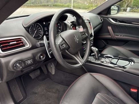 Used 2023 Maserati Ghibli Modena image 25
