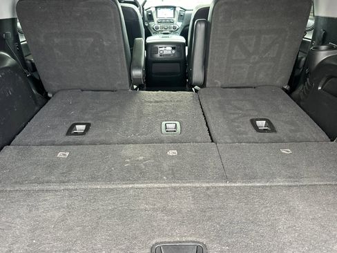 Used 2020 Chevrolet Tahoe Premier image 17