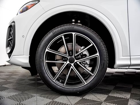 New 2026 Audi Q5 Premium Plus AWD/4WD image 4