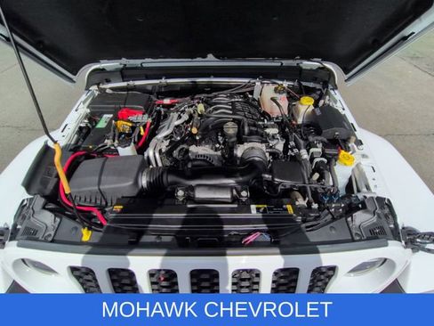 Used 2022 Jeep Gladiator Sport image 29