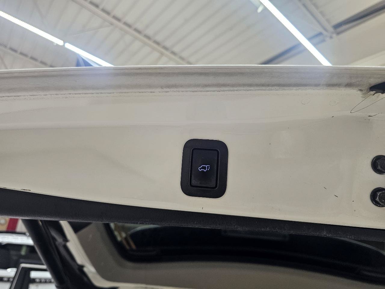 Used 2019 Toyota Highlander Limited Platinum FWD image 15