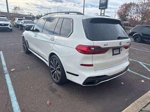 Used 2022 BMW X7 M50i w/ Executive Package image 5