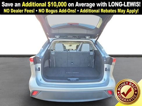 Used 2023 Toyota Highlander XLE image 26
