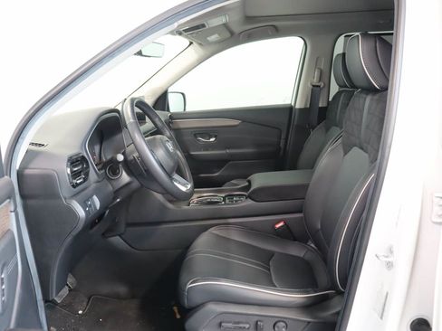 Used 2026 Honda Pilot Elite image 8