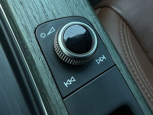 Used 2018 Audi A4 2.0T Premium Plus w/ Premium Plus Package image 38