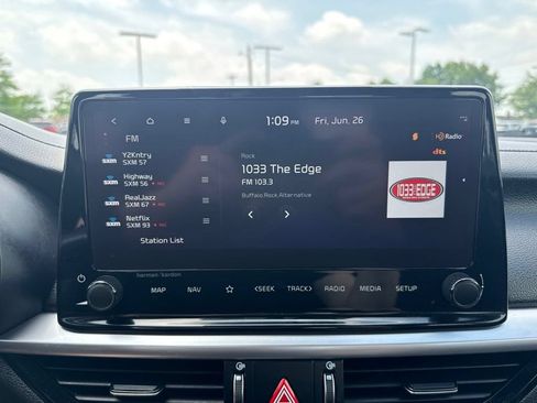 Used 2023 Kia Forte GT-Line w/ GT-Line Premium Package FWD image 34