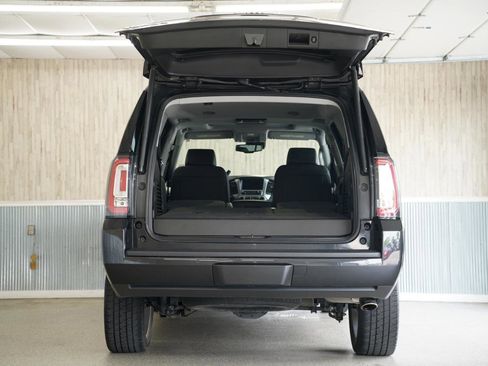 Used 2020 GMC Yukon SLT w/ Premium Edition AWD/4WD image 42