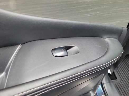 Used 2015 Nissan Murano SV image 17