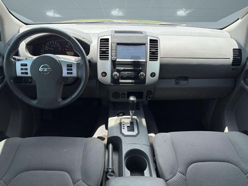 Used 2020 Nissan Frontier SV RWD image 14