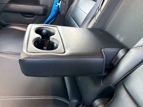 Used 2022 Jeep Wrangler Unlimited Sahara w/ Cold Weather Group image 26