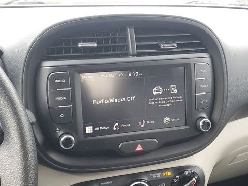 Used 2023 Kia Soul LX image 18